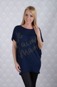 Asymetryczna bluzka z napisem \"Je t'aime mama\"