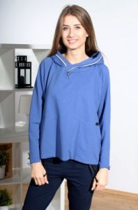 Luźna bluza z ozdobnym kapturem