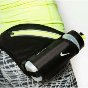 Pas biegowy z bidonem Nike Lean 22 OZ Hydration Waistpack NRL58023OS