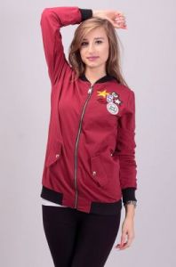Bluza na ekspres z naszywkami