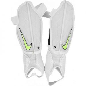 Ochraniacze piłkarskie Nike Protegga Flex Jr SP0314-100